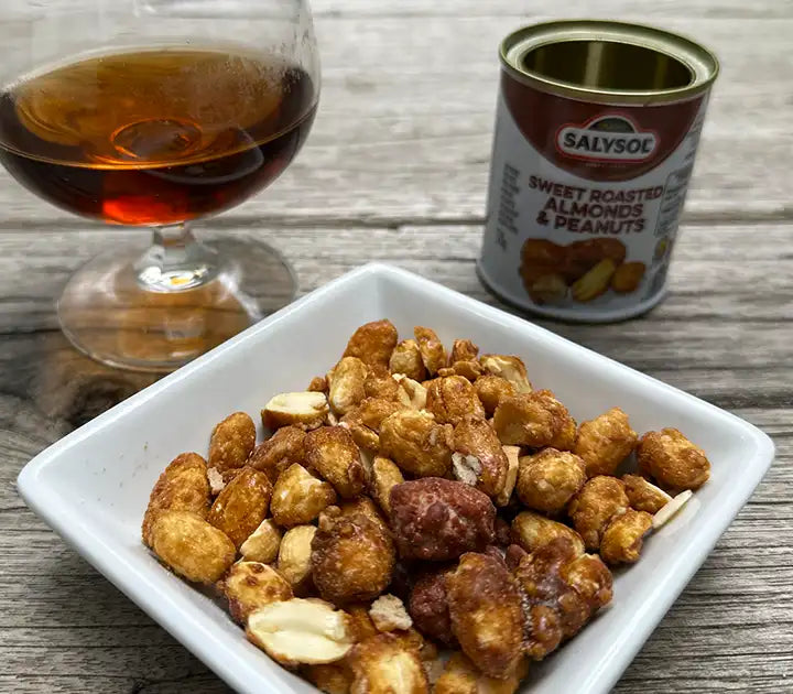 SLADKÉ PRAŽENÉ ARAŠÍDY A MANDLE